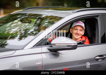 Norimberga, Germania. 23 ottobre 2024. Lo sciatore Linus Straßer alla cerimonia ufficiale di vestizione per atleti e allenatori della Associazione tedesca di Sci (DSV) prima dell'inizio della stagione. Crediti: Daniel Karmann/dpa/Alamy Live News Foto Stock