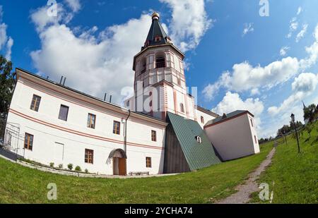 Chiesa ortodossa russa. Iversky monastero a Valday, Russia Foto Stock