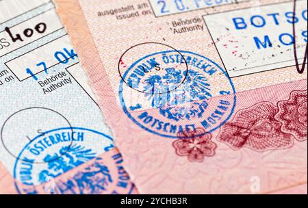 Visto di entrata e uscita dei timbri in Passport Foto Stock