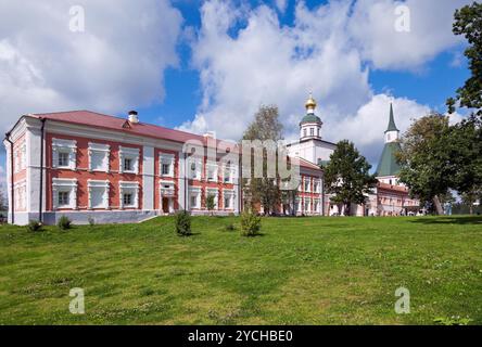 Chiesa ortodossa russa. Iversky monastero a Valday, Russia Foto Stock