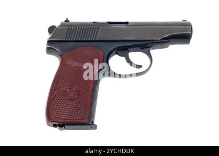 Pistola russa da 9 mm isolata su sfondo bianco Foto Stock