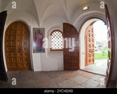 Chiesa ortodossa russa. Iversky monastero a Valday, Russia Foto Stock