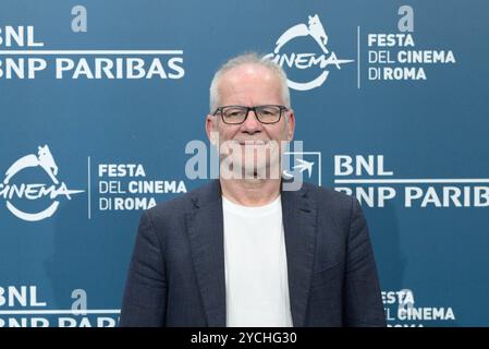 News - il 19° Festival del Cinema di Roma Photocall Lumiere, il regista le Cinema Thierry Fremaux partecipa alla Photocall del film Lumiere, le Cinema durante la 19° Festa del Cinema di Roma presso l'Auditorium Parco della musica il 23 ottobre 2024 a Roma, Italia. Roma Auditorium Parco della musica Italia Copyright: XFabrizioxCorradettix/xLiveMediax LPN 1571968 Foto Stock