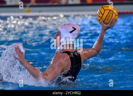 Roma, Italia, 23/10/2024, Domitilla Picozzi di SIS Roma durante la partita SIS Roma vs Brizz nuoto - Day 2 Water Polo Campionato Italiano femminile di serie A1 il 23 ottobre 2024 al Polo Natatorio Ostia di Roma Foto Stock