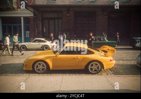 Auto di lusso Porsche nel Meatpacking District di New York domenica 13 ottobre 2024. (© Richard B. Levine) Foto Stock