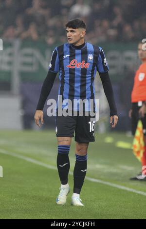 Raul Bellanova dell'Atalanta BC durante l'Atalanta BC vs Celtic FC, 3Â° round della Chanpions League 2024-25, partita allo stadio Gewiss di Bergamo (BG), il 23 ottobre 2024. Foto Stock