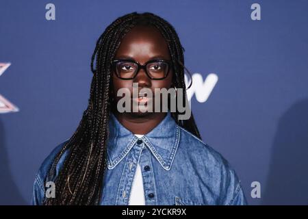 Milano, Italia. 22 ottobre 2024. Mimi partecipa al photocall per la conferenza stampa di X Factor al Teatro Repower di Milano, Italia, il 22 ottobre 2024 (foto di Alessandro Bremec/NurPhoto). Crediti: NurPhoto SRL/Alamy Live News Foto Stock