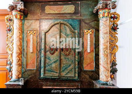 Arca della Torah. La sinagoga di chiusa è oggi la più grande sinagoga dell'ex ghetto ebraico di Praga e l'unico esempio di una prima sinagoga barocca i Foto Stock