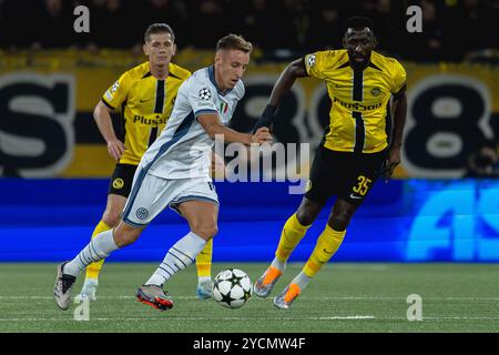 Berna, Svizzera. 23 ottobre 2024. Berna, Svizzera, 23 ottobre 2024: Davide Frattesi (16 Inter) durante la partita di calcio di UEFA Champions League tra BSC Young Boys e FC Internazionale allo Stadion Wankdorf di Berna, Svizzera. Philipp Kresnik (Philipp Kresnik/Kresnikphotographie/SPP) credito: SPP Sport Press Photo. /Alamy Live News Foto Stock