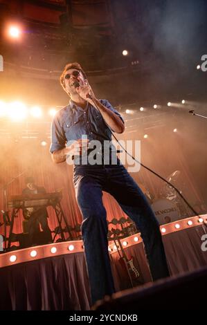 Londra, Regno Unito. 23 ottobre 2024. I vaccini si esibiscono di fronte a una folla esaurita al Roundhouse, nella loro città natale di Londra. Cristina Massei/Alamy Live News Foto Stock