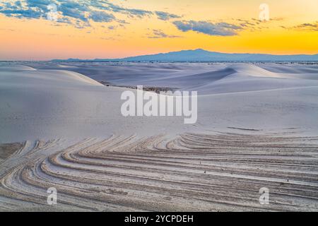 ALAMOGORDO, NUOVO MESSICO, STATI UNITI, PISTA PIANEGGIANTE, WHITE SANDS NATIONAL PARK Foto Stock