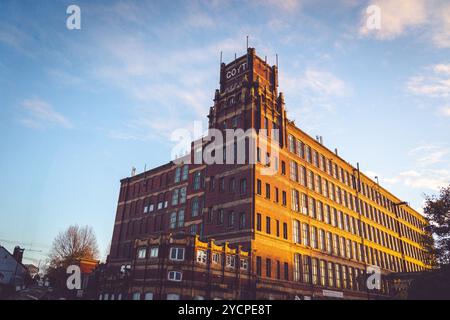 Goyt Mill al tramonto, Marple Foto Stock