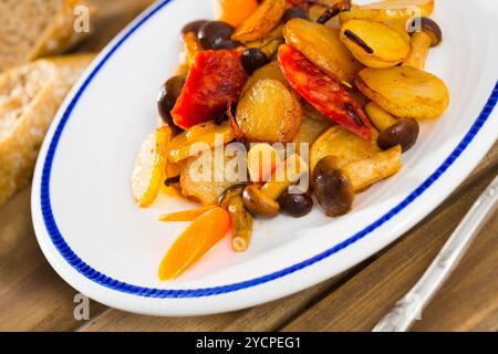 Patate fritte in stile spagnolo Foto Stock