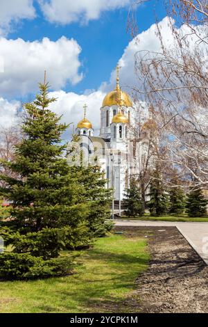 Chiesa di San Giorgio vittorioso nei pressi del fiume Volga a Samara, Russia Foto Stock