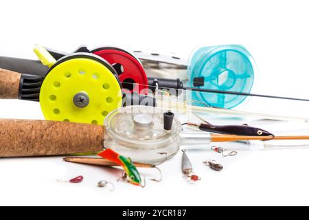 Pesca di pali da pesca sul ghiaccio ravvicinata Foto Stock