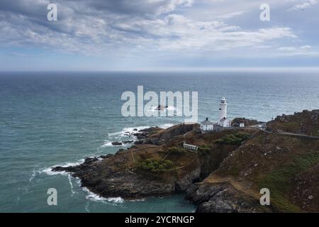 Vista aerea del faro di Start Point e del promontorio nel Devon meridionale sul canale della Manica Foto Stock
