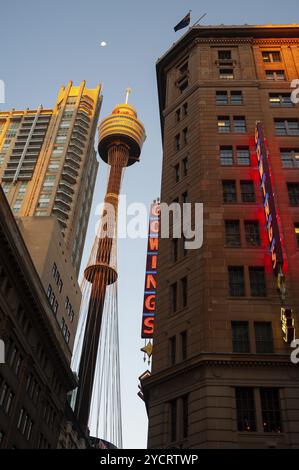 19 settembre 2018, Sydney, nuovo Galles del Sud, Australia, Una vista della Sydney Tower, la struttura più alta della città e la seconda telecomunicazione più alta Foto Stock