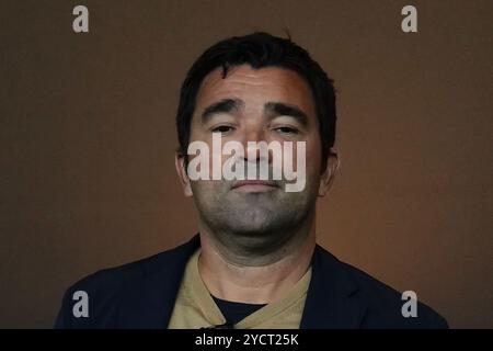 Barcellona, Spagna. 23 ottobre 2024. Anderson Luis de Souza Deco, allenatore dello sport del Barcellona, durante la partita di UEFA Champions League tra FC Barcelona e Bayern Monaco, giocata allo stadio Lluis Companys il 23 ottobre 2024 a Barcellona, Spagna. (Foto di Bagu Blanco/PRESSINPHOTO) credito: PRESSINPHOTO SPORTS AGENCY/Alamy Live News Foto Stock