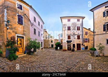 Piazza di Pietra di Groznjan village, regione dell'Istria, Croazia Foto Stock