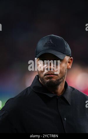 Barcellona, Spagna, 23 ottobre, 2024. Champions League - fase di campionato - FC Barcelona vs Bayern Monaco. Vincent Kompany allenatore del Bayern Monaco credito: Joan Gosa/Alamy Live News Foto Stock