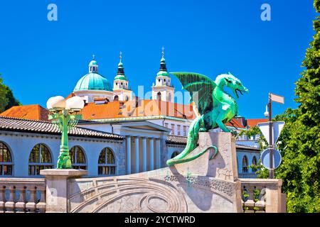 Ponte del drago e i punti di riferimento di Ljubljana view Foto Stock