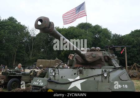 L'M18 Hellcat (ufficialmente denominato 76 mm Gun Motor Carriage M18 o M18 GMC) è un cacciacarri utilizzato dall'esercito degli Stati Uniti durante la seconda guerra mondiale Foto Stock