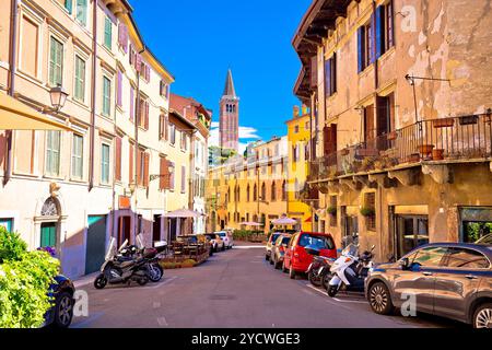 Città di Verona colorato steet view, destinazione turistica in Veneto Foto Stock