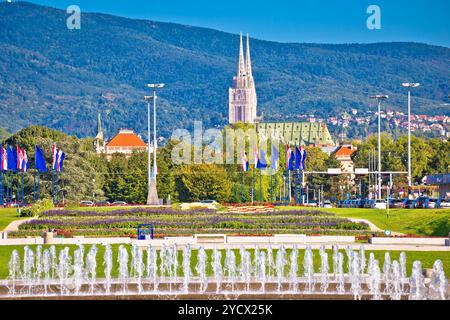 Fontane e paesaggio urbano nella città capitale di Zagabria Foto Stock
