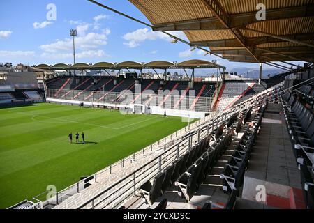 Heraklion, Grecia. 24 ottobre 2024. Immagine che mostra lo stadio Theodoros Vardinogiannis dell'OFI Creta durante la sessione di allenamento Matchday -1 in vista di una partita tra le squadre nazionali di Grecia e Belgio, chiamata Red Flames nel primo play-off del concorso europeo di qualificazione femminile 2023-24, giovedì 24 ottobre 2024 a Heraklion, Grecia. Crediti: Sportpix/Alamy Live News Foto Stock