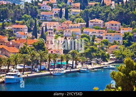 Città di Cavtat vista fronte mare, a sud della Dalmazia, Croazia Foto Stock