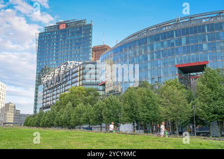 Bahn-Tower, Sony-Center, Ansicht von Bellevuestraße, Tiergarten, Mitte, Berlino, Germania Foto Stock