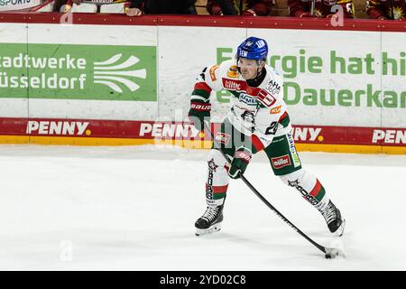 Cody Kunyk (Augsburger Panther, 20) Penny DEL: D?sseldorfer EG - Augsburger Panther; D?sseldorf, PSD Bank Dome; 24.10.2024 Foto Stock