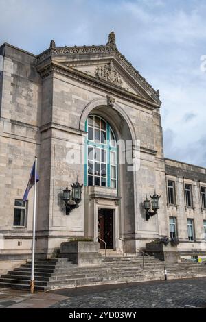 Ingresso al municipio o al centro civico degli uffici e della sede centrale nel centro del porto o della città marittima di Southampton, Hampshire, Regno Unito Foto Stock