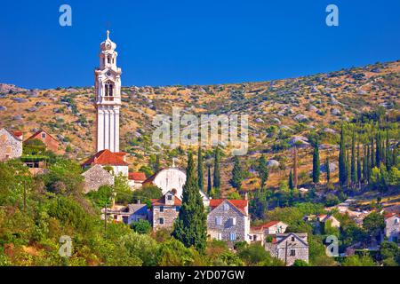 Stone vilage Lozisca sull'isola di Brac view Foto Stock