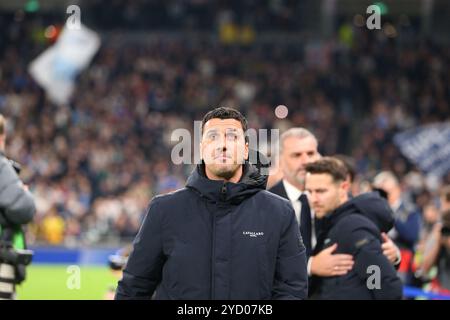 Tottenham Hotspur Stadium, Londra, Regno Unito. 24 ottobre 2024. UEFA Europa League Football, Tottenham Hotspur contro AZ Alkmaar; AZ Alkmaar manager Maarten Martens credito: Action Plus Sports/Alamy Live News Foto Stock