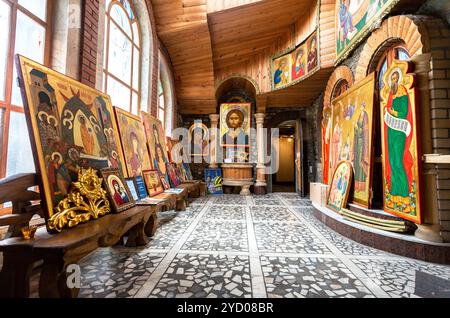 Sala con icone cristiane ortodosse Foto Stock