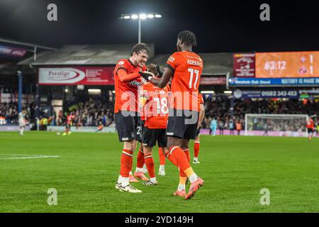 Luton, Regno Unito. 23 ottobre 2024. Durante lo Sky Bet Championship match tra Luton Town e Sunderland a Kenilworth Road, Luton, Inghilterra, il 23 ottobre 2024. Foto di David Horn. Credito: Prime Media Images/Alamy Live News Foto Stock