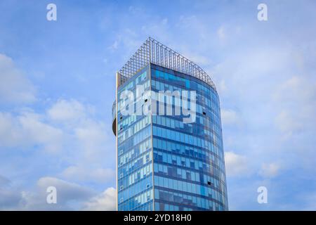 Finestre di vetro del business center. Business center. Russia San Pietroburgo 16 giugno 2018 Foto Stock