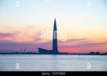 Centro di Lakhta al tramonto. Business center al tramonto vicino alla Russia, San Pietroburgo 13 luglio 2018 Foto Stock