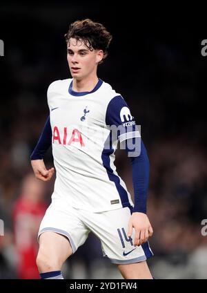 Archie Gray del Tottenham Hotspur durante la partita di UEFA Europa League allo stadio Tottenham Hotspur di Londra. Data foto: Giovedì 24 ottobre 2024. Foto Stock