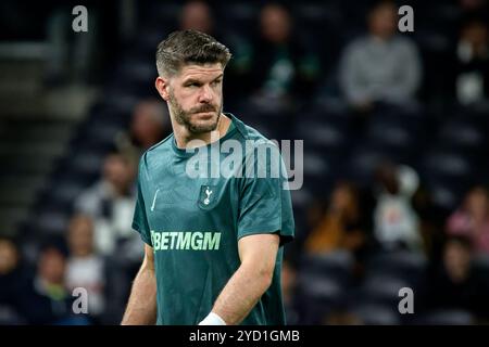 Londra, Regno Unito. 24 ottobre 2024. Londra, Inghilterra, ottobre 25 2024: Fraser Foster (20 Tottenham Hotspur) si scalda prima della partita di UEFA Europa League tra Tottenham Hotspur e AZ Alkmaar al Tottenham Hotspur Stadium di Londra, Inghilterra. (Pedro Porru/SPP) credito: SPP Sport Press Photo. /Alamy Live News Foto Stock