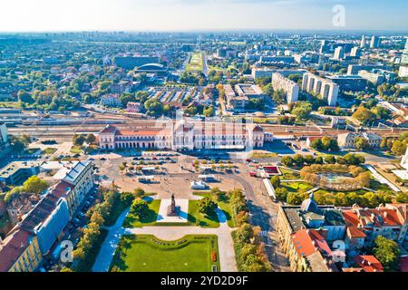 Stazione ferroviaria centrale di Zagabria e vista aerea della città Foto Stock