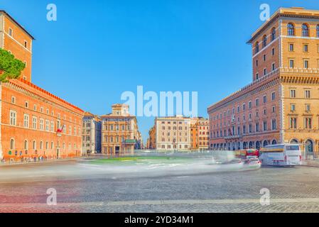 Splendido paesaggio della Roma - una delle più antiche e più belle città del mondo. Vista su Piazza Venezia e la Basilica di San Marco Evangelis Foto Stock