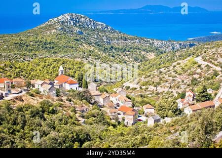 Vista del villaggio di velo Grablje sull'isola di Hvar Foto Stock