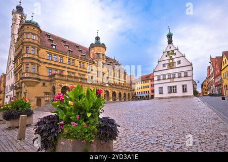 Rothenburg ob der Tauber. Piazza principale (Marktplatz o piazza del mercato) della città medievale tedesca di Rothenburg ob der Tauber. Foto Stock