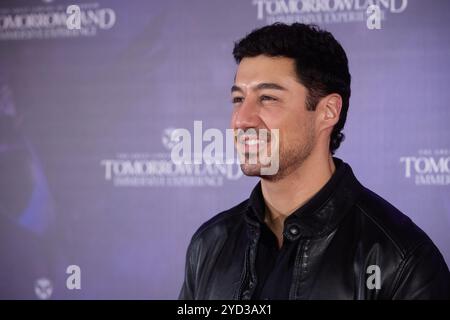 Madrid, Spagna. 24 ottobre 2024. Tomorrowland l'esperienza immersiva si svolge a Madrid, Spagna, il 24 ottobre 2024, con Francisco Cacho. (Foto di Hazhard Espinoza Vallejos/NurPhoto) credito: NurPhoto SRL/Alamy Live News Foto Stock