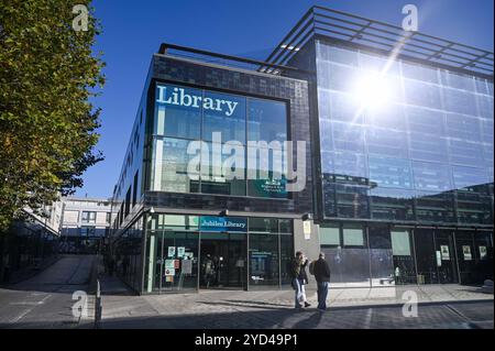 La biblioteca Jubilee in Jubilee Square Brighton Sussex UK Credit Simon Dack Foto Stock