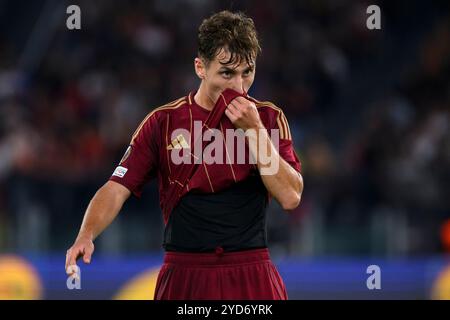 Roma, Italia. 24 ottobre 2024. Tommaso Baldanzi dell'AS Roma durante la partita di calcio di Europa League tra AS Roma e Dynamo Kiev allo stadio Olimpico di Roma (Italia), 24 ottobre 2024. Crediti: Insidefoto di andrea staccioli/Alamy Live News Foto Stock