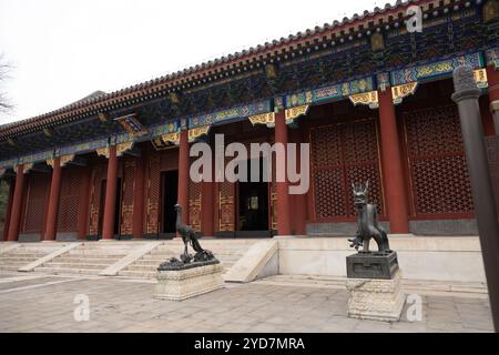 Città Proibita di Pechino, porte del Tempio e statue di bronzo Foto Stock