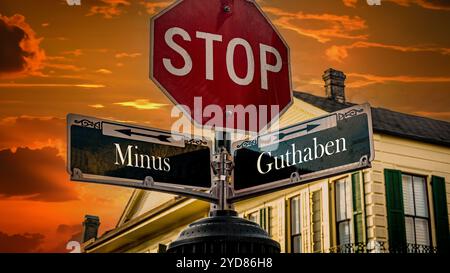 Indica la strada diretta per il credito rispetto al meno - BILDMONTAGE Foto Stock